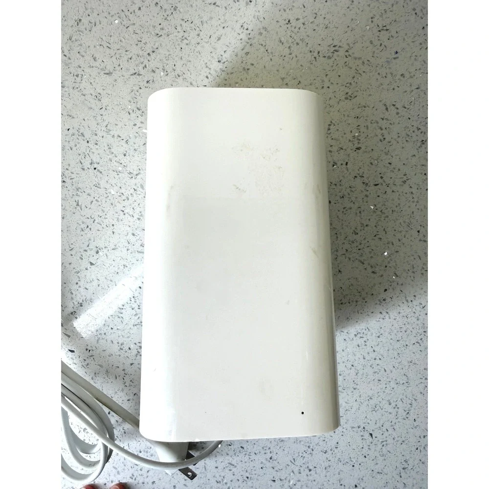 Apple AirPort Extreme A1521 2TB White 802.11ac Dual-Band‎ Wi-Fi Router ME918LL/A